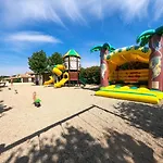 Domaine De A 600m De La 3 Climatisees, 7 Couchages, Wifi, Terrasse, Parking, Animations Et Piscines En Supplement Lrpdsr8 Villa