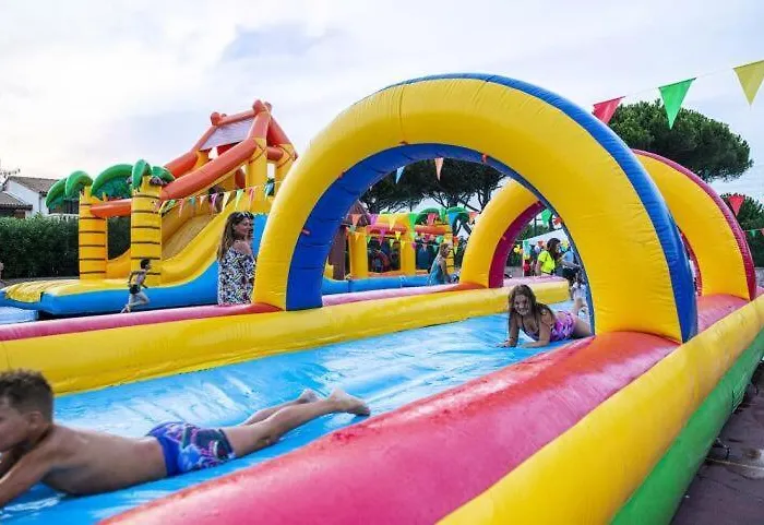 Domaine De A 600m De La 3 Climatisees, 7 Couchages, Wifi, Terrasse, Parking, Animations Et Piscines En Supplement Lrpdsr8 *