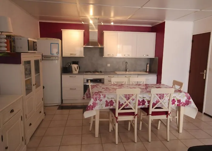 Domaine De A 600m De La 3 Climatisees, 7 Couchages, Wifi, Terrasse, Parking, Animations Et Piscines En Supplement Lrpdsr8